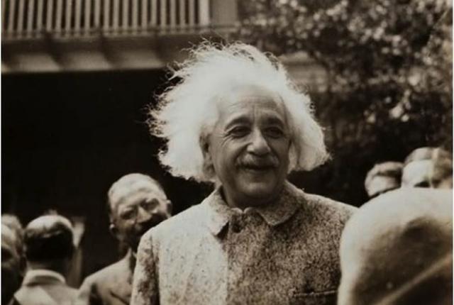 Einstein on Selflessness